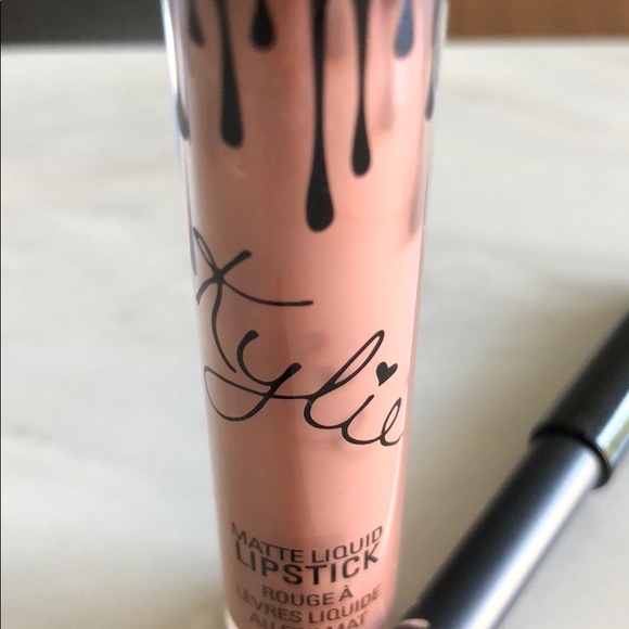 Kylie Cosmetics Makeup Kylie Jenner Lip Kit Maliboo Poshmark